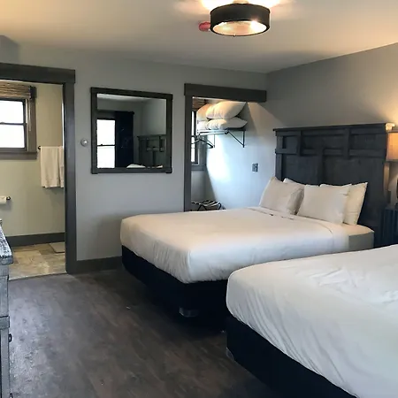Lake Bomoseen Lodge-3