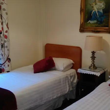 Fennessy'S Hotel-2