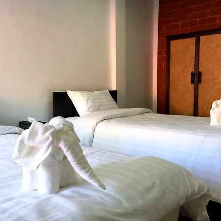 Summer Guesthouse And Hostel-3