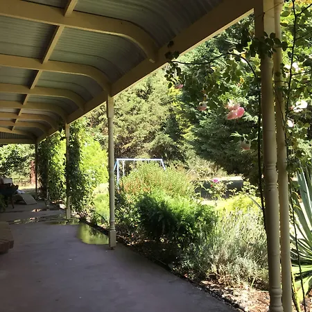 Helen'S Homestead-3
