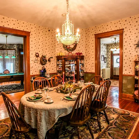 Hollerstown Hill Bed And Breakfast-2