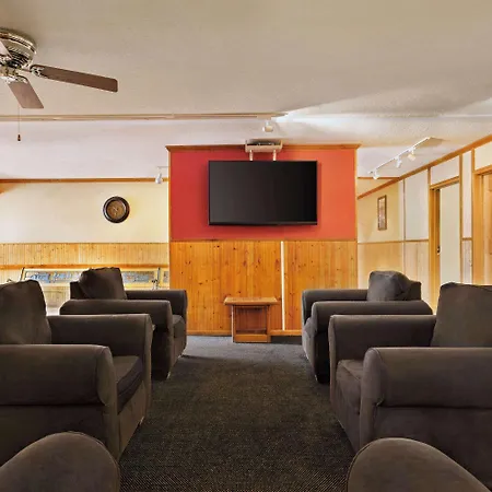 Travelodge By Wyndham Edgemont-2