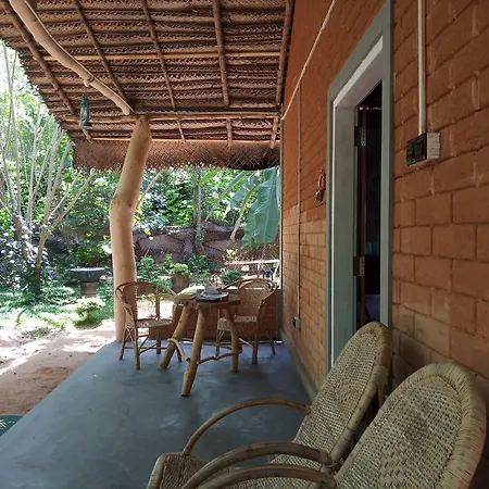 Sandalwood Cottage-2