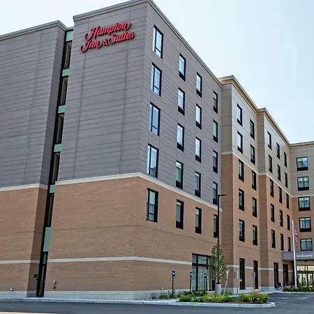 Hampton Inn & Suites Boston/Waltham-3