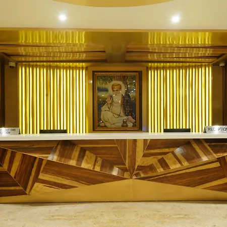 The Gold Regency - 02 Mins From New Delhi Railway Station-3