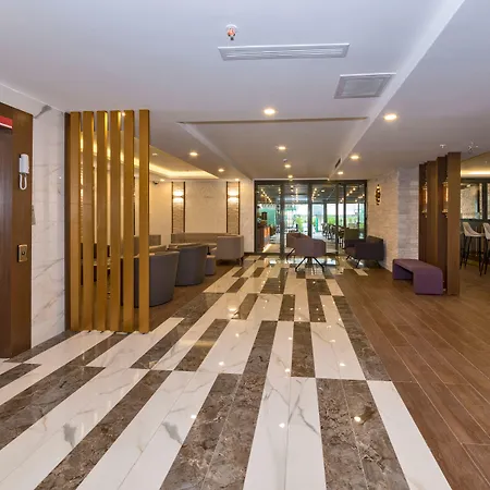 Land Park Hotel-3