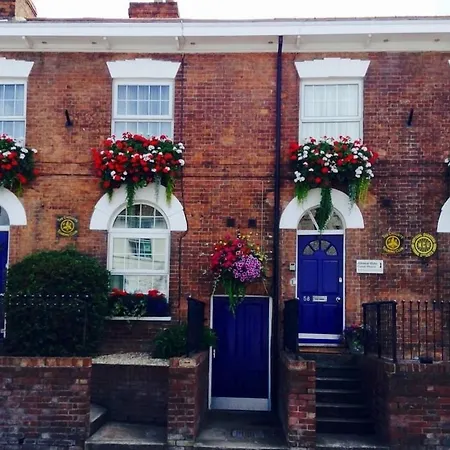 Admiral Blake Guesthouse-3