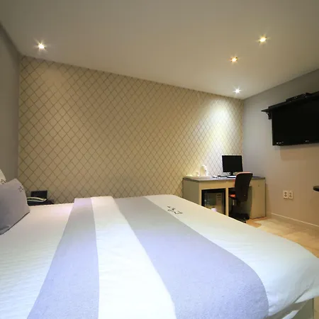 Busan H-Avenue Hotel Seomyeon Station-2