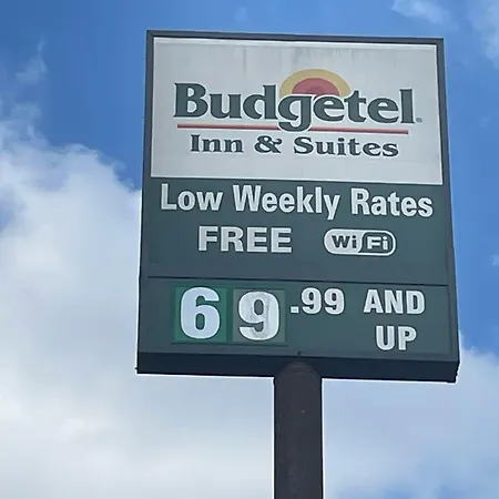 Budgetel Inn And Suites - Louisville-2