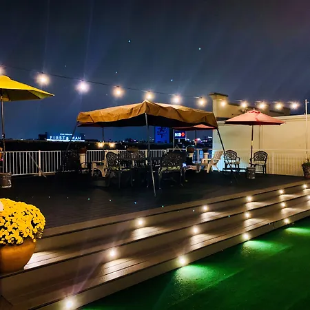 Melrose Hostel (Adults Only)-2