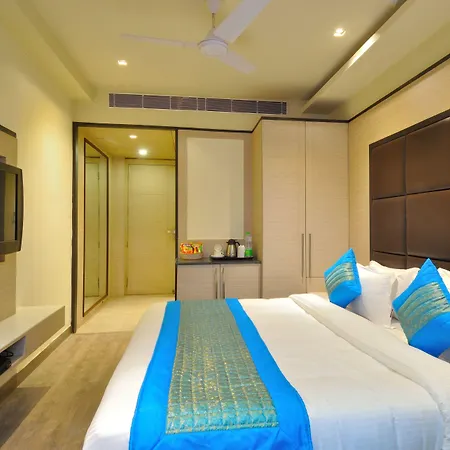 Hotel Royal Grand - Opposite Axis Bank East Patel Nagar-2