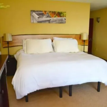 Comforts Of Whidbey-2