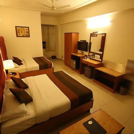 Hotel Parkway Deluxe-3