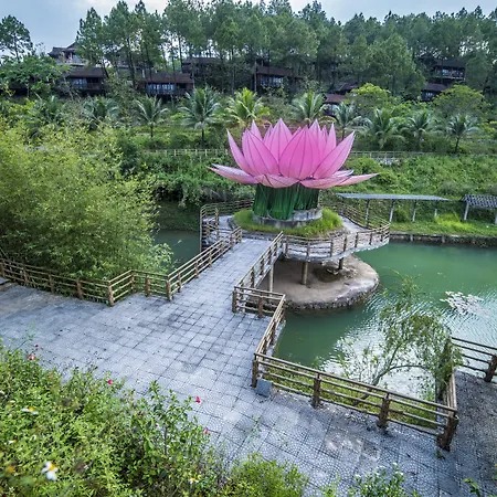 Sankofa Village Hill Resort & Spa-2
