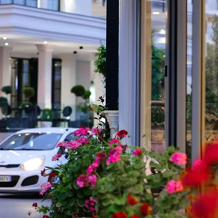 Hotel Alpha-3
