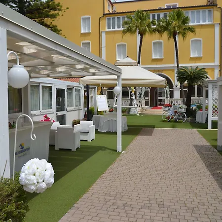 Mediterraneo Palace Hotel-3