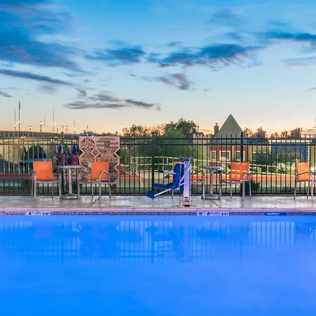 Holiday Inn Express & Suites Lake Havasu - London Bridge By Ihg-3