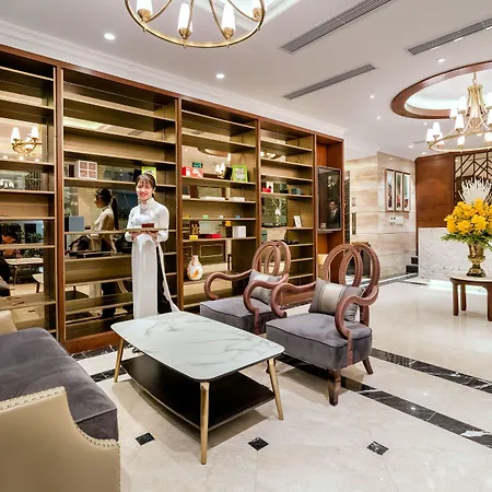 Conifer Grand Hotel-2