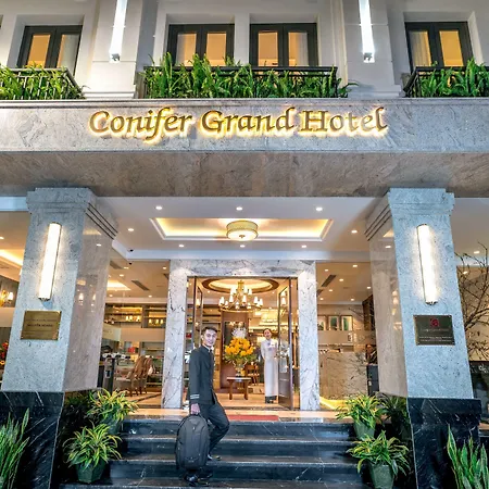 Conifer Grand Hotel-2