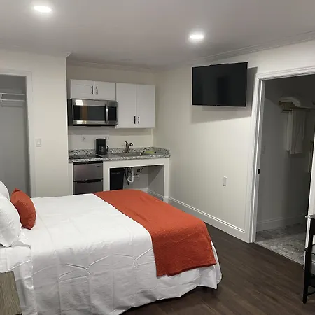 Corning Gatehouse Motel-2