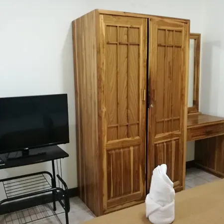 Soi 5 Apartment-3