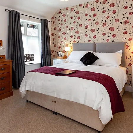 Avalon House B&B-3