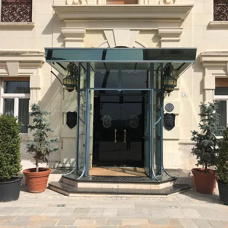 Grande Albergo Quattro Stagioni-3