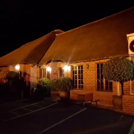Royal Hotel Ladysmith-2