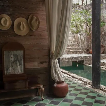 Coqui Coqui Casa De Los Santos Izamal - The Only One Suite Collection-3