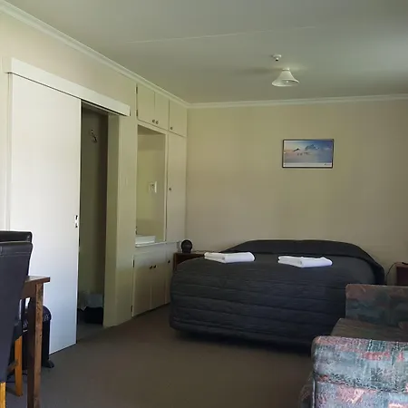 High Country Lodge, Motels & Backpackers-2