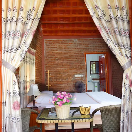 Van Long Family Homestay-3