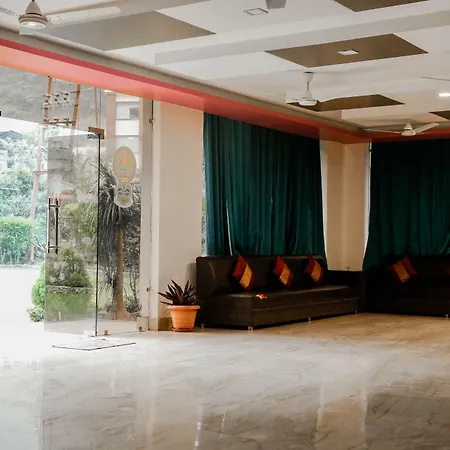 Hotel Grand Tapovan-2