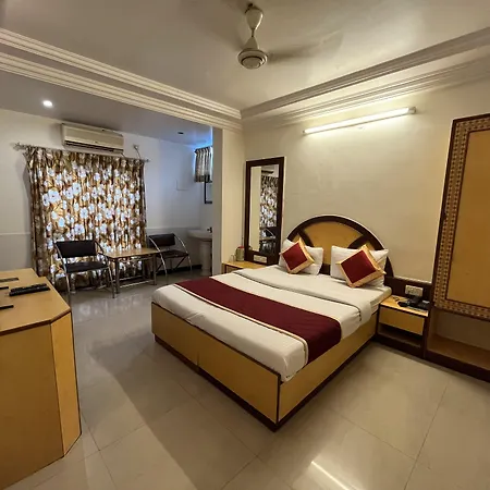 Oyo Hotel Ganga Sagar Near Sri Someshwara Swami Temple-3