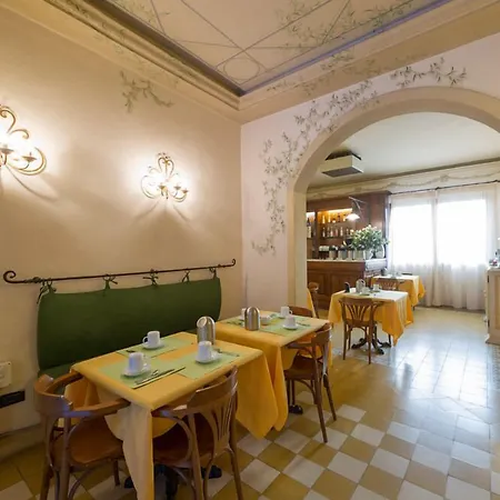 Hotel Moderno-2