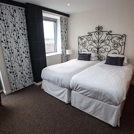 Cranbrook House Apartments - Near Ice Arena-3