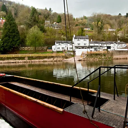 Ye Old Ferrie Inn-3