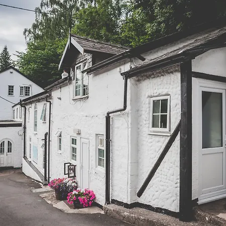 Ye Old Ferrie Inn-3