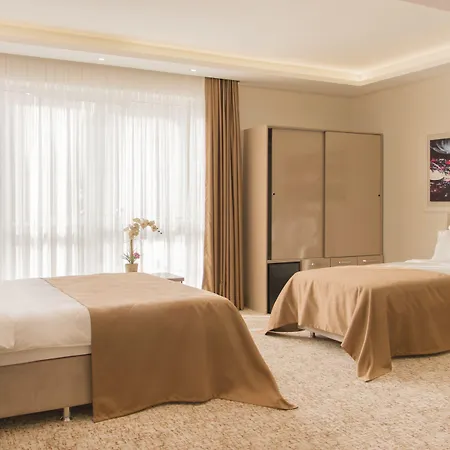 Goldhan Hotel-2