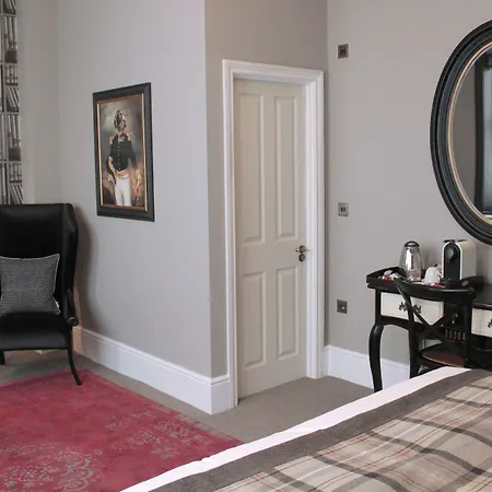 The Grafton Arms Pub & Rooms-2