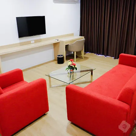 New Square Patong Hotel-2