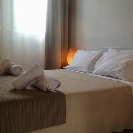 Auberge 32 Old Town-3