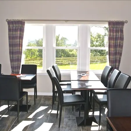 Loch Ness Guest House-3