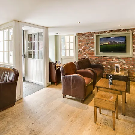 Queenshead Hotel Kelso-3