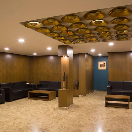 Hotel Mount Regency-3