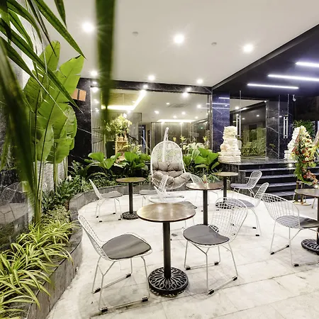 Hanami Hotel Danang-2