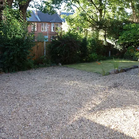 Claremont House B&B-2
