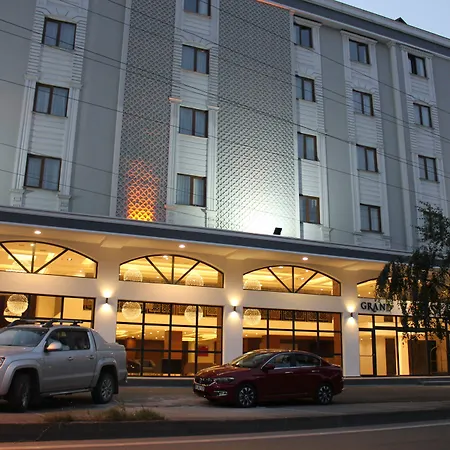 Grand Vaves Hotel-2