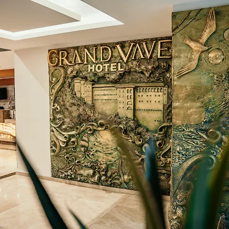Grand Vaves Hotel-3