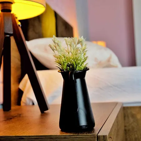 Retro Suites-3