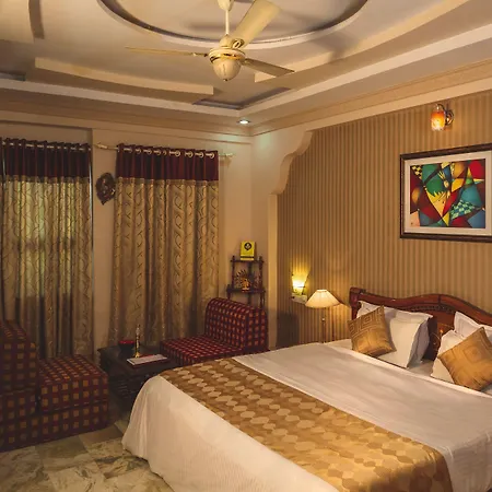 Hotel Meenakshi Udaipur - Family Preffered Hotel-3